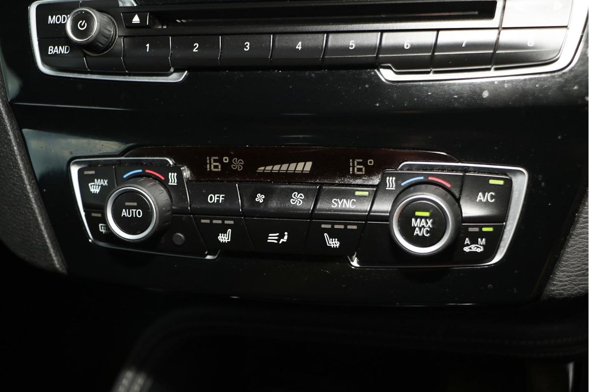2017 BMW X1 sDrive18d F48