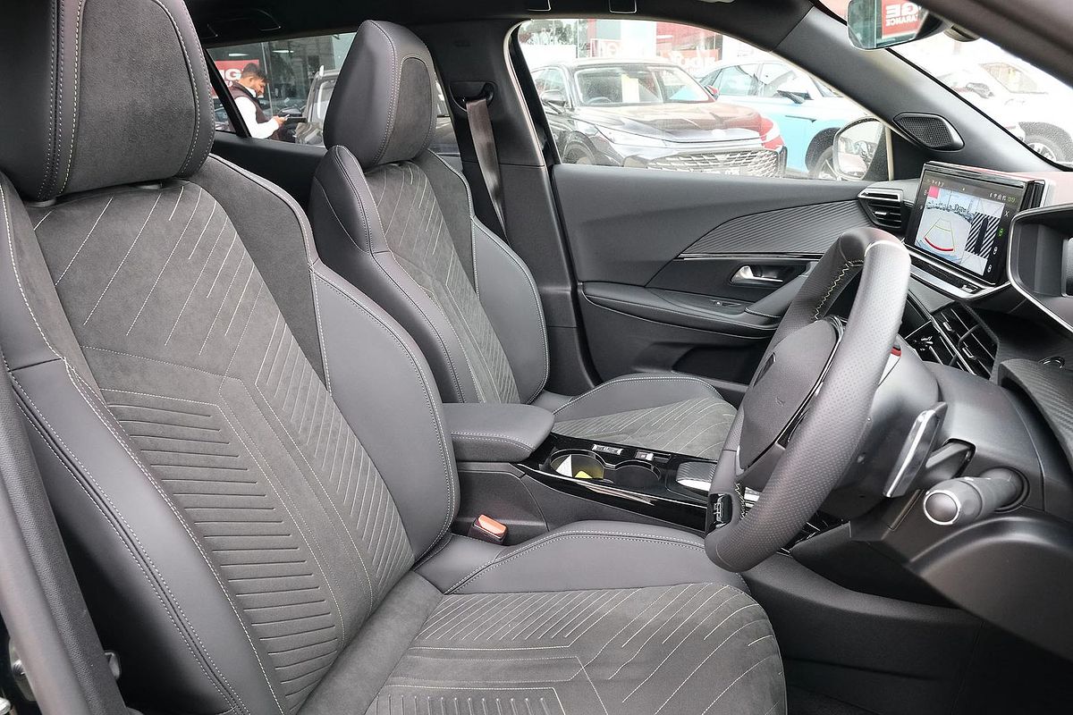 2024 Peugeot 2008 GT P24