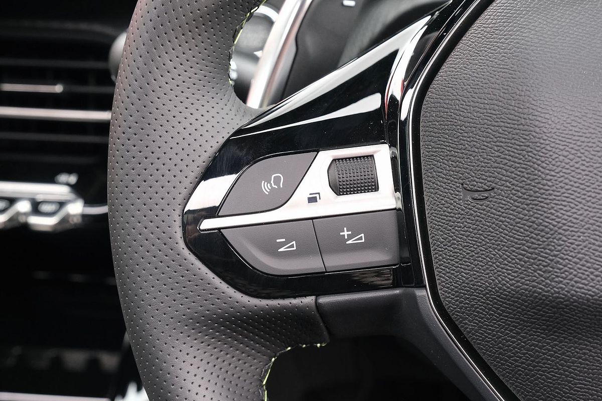 2024 Peugeot 2008 GT P24