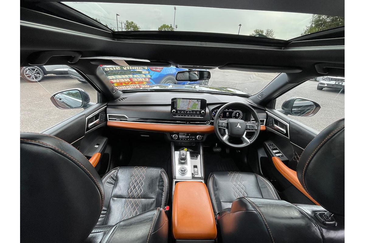 2022 Mitsubishi Outlander Exceed Tourer ZM