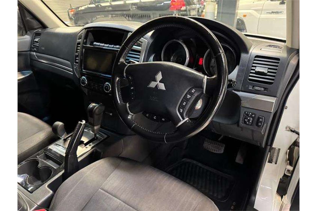 2021 Mitsubishi Pajero GLX NX