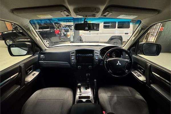 2021 Mitsubishi Pajero GLX NX