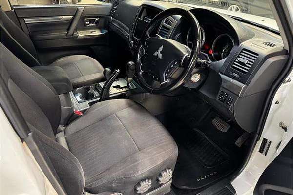 2021 Mitsubishi Pajero GLX NX
