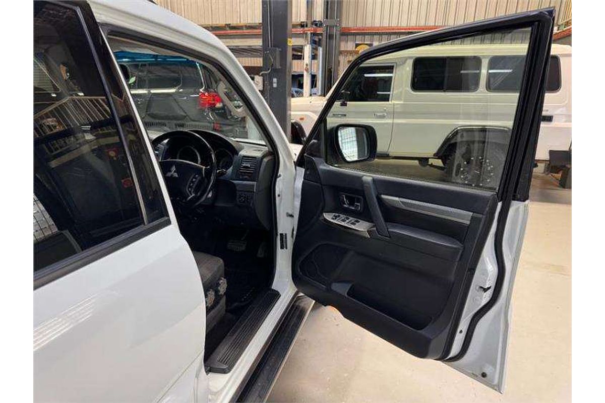 2021 Mitsubishi Pajero GLX NX