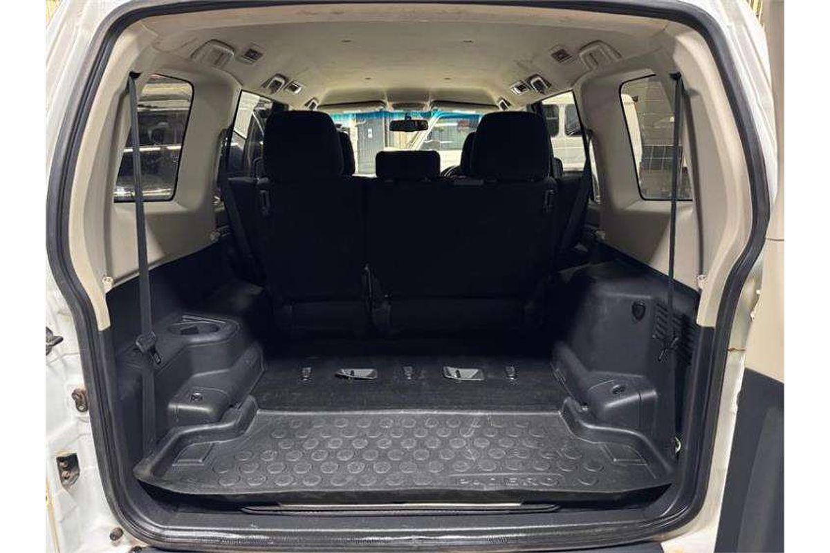 2021 Mitsubishi Pajero GLX NX