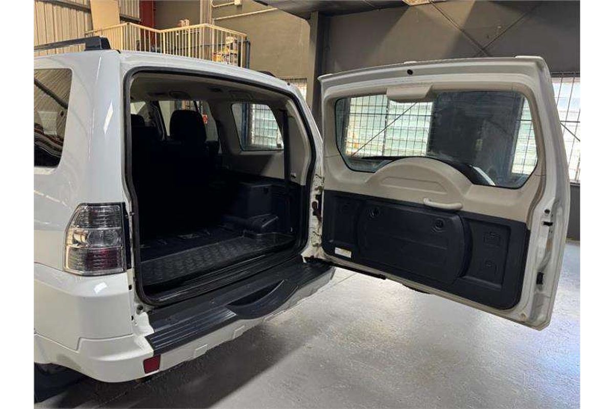 2021 Mitsubishi Pajero GLX NX
