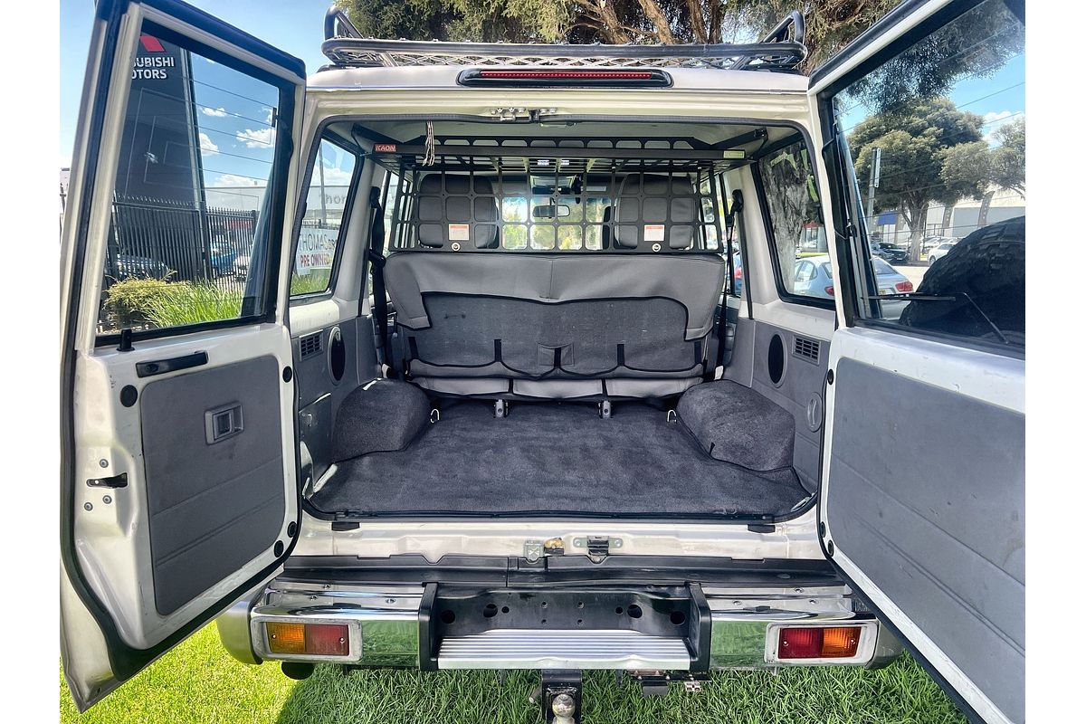 2016 Toyota Landcruiser GXL VDJ76R