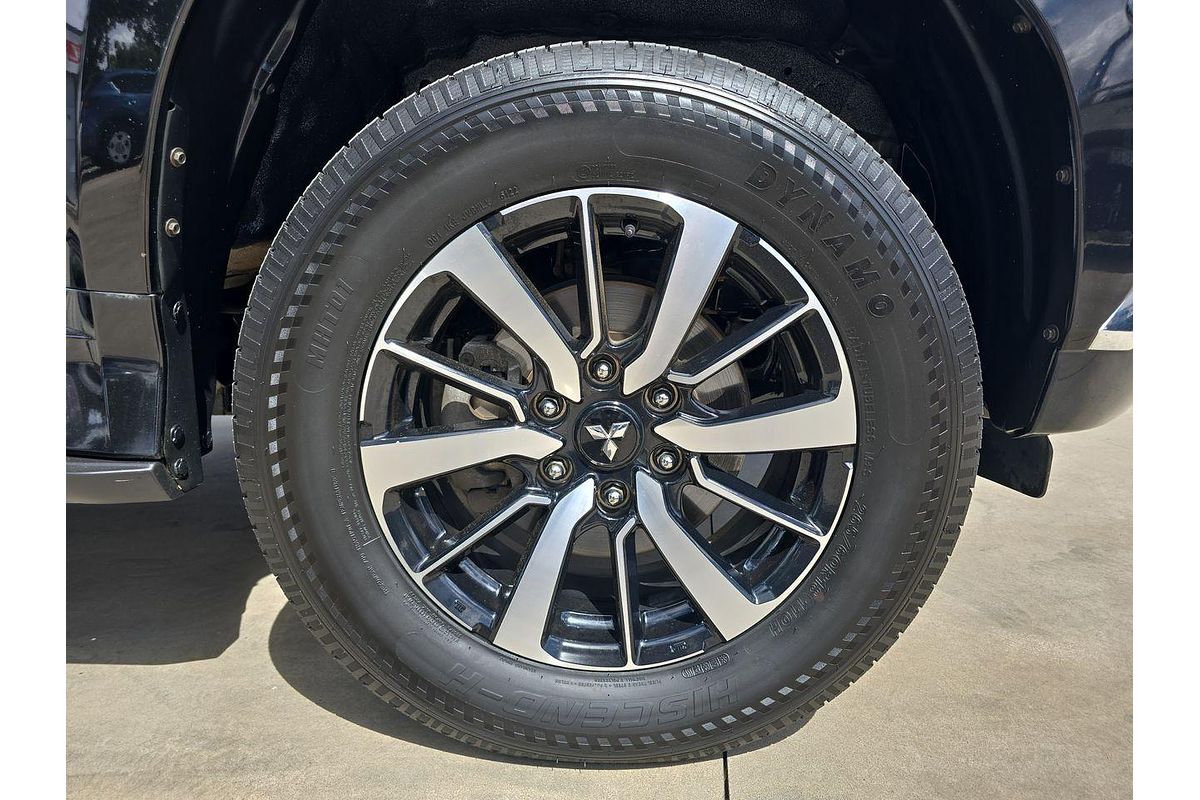2017 Mitsubishi Pajero Sport Exceed QE