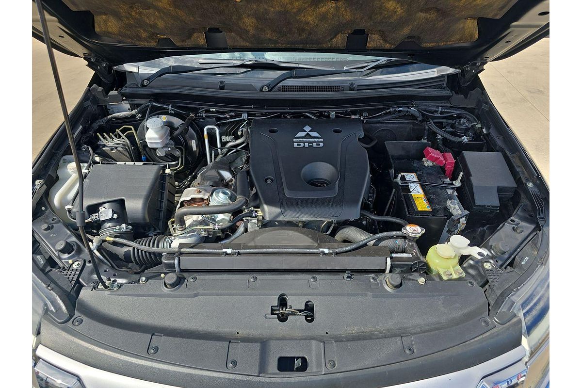 2017 Mitsubishi Pajero Sport Exceed QE