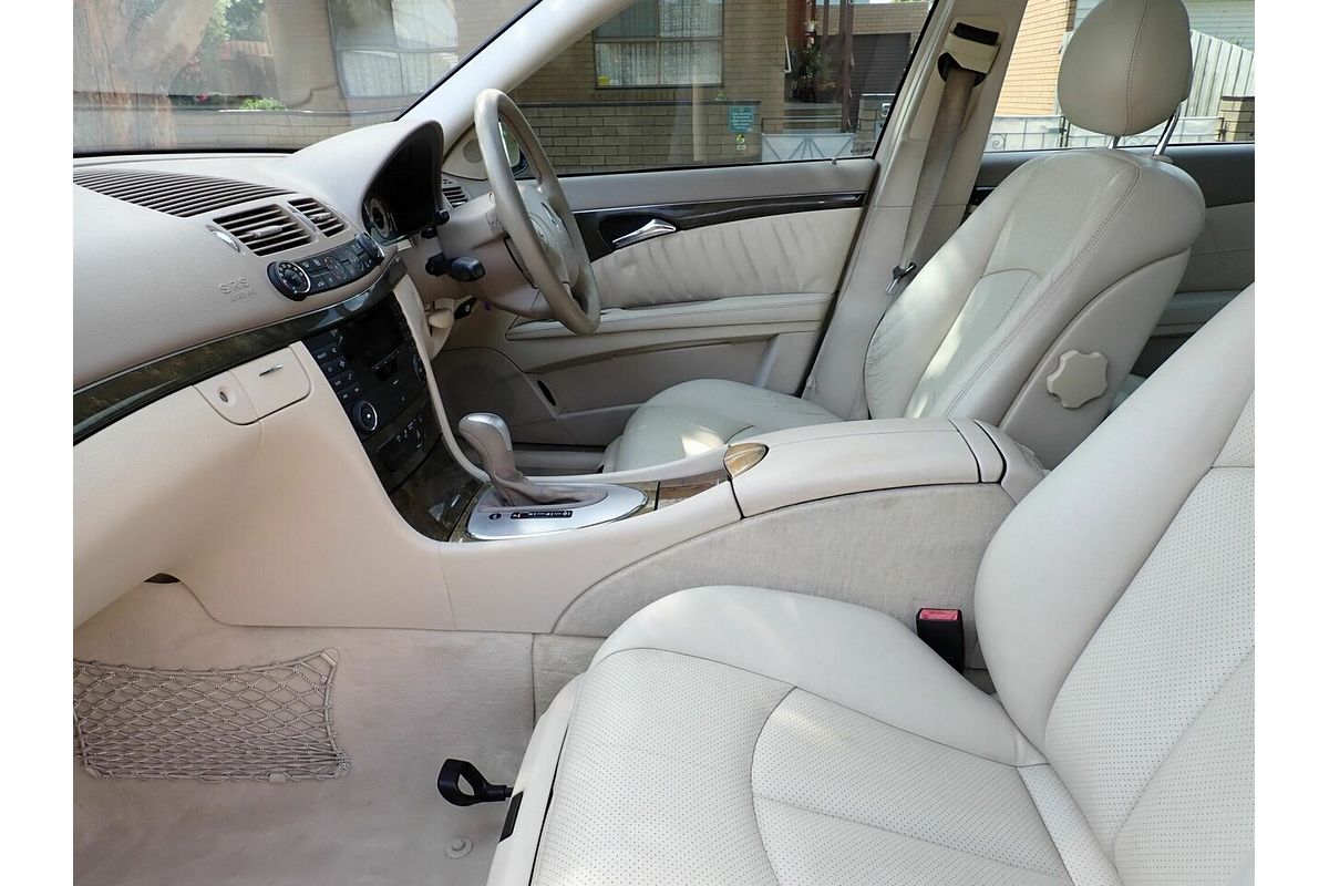 2002 Mercedes-Benz E240 Avantgarde 211