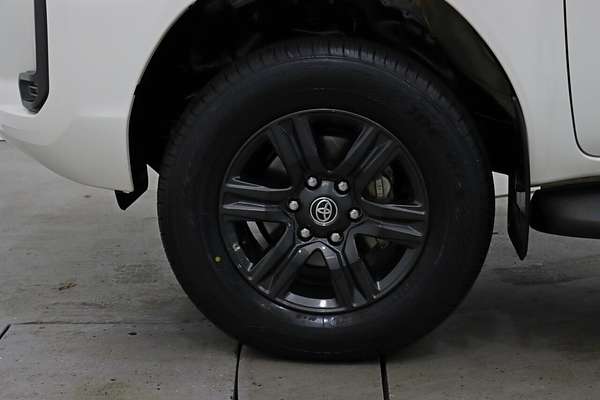 2024 Toyota Hilux SR GUN126R 4X4