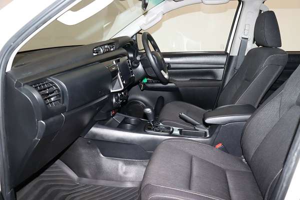 2024 Toyota Hilux SR GUN126R 4X4