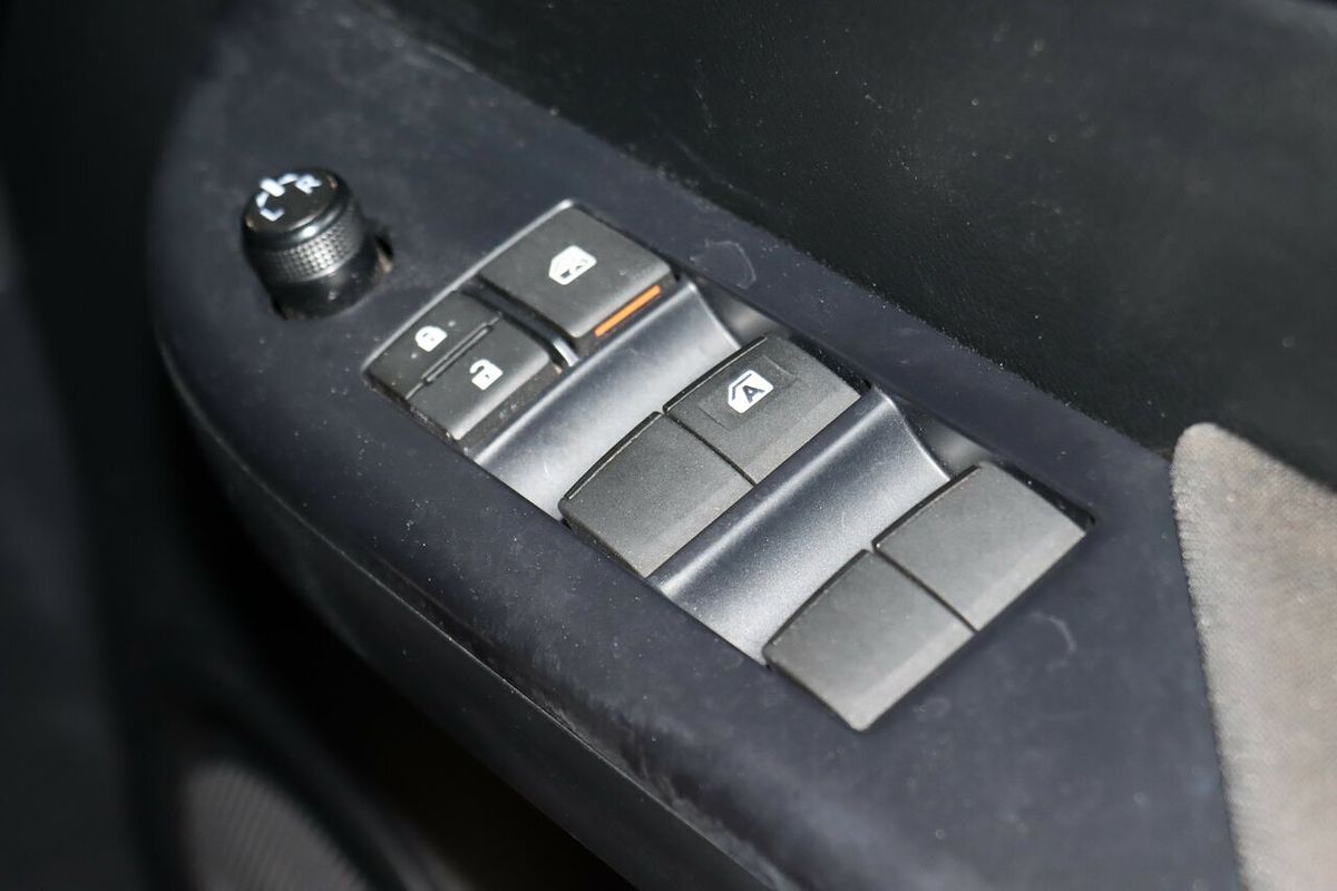 2024 Toyota Hilux SR GUN126R 4X4