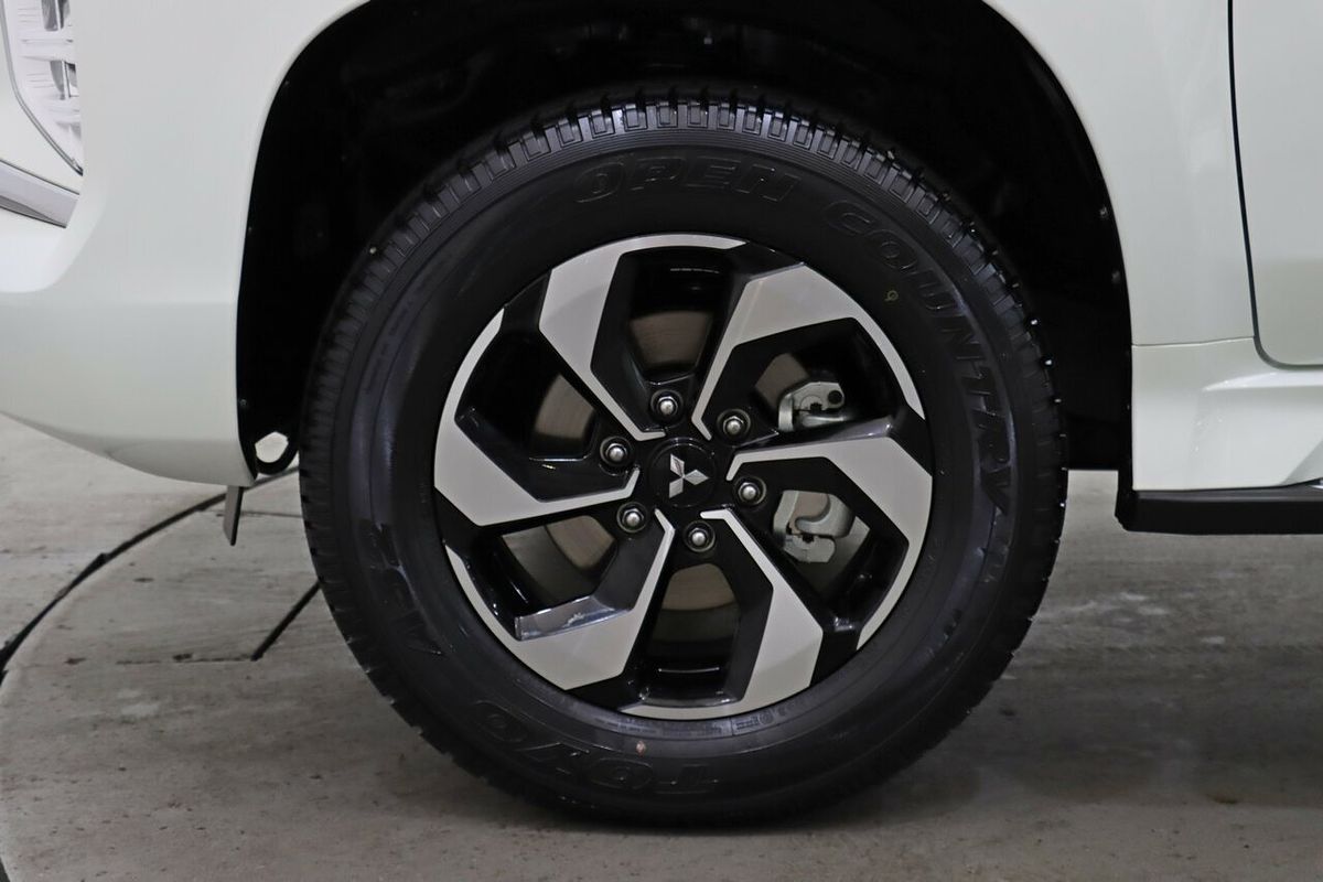 2024 Mitsubishi Pajero Sport GLS QG