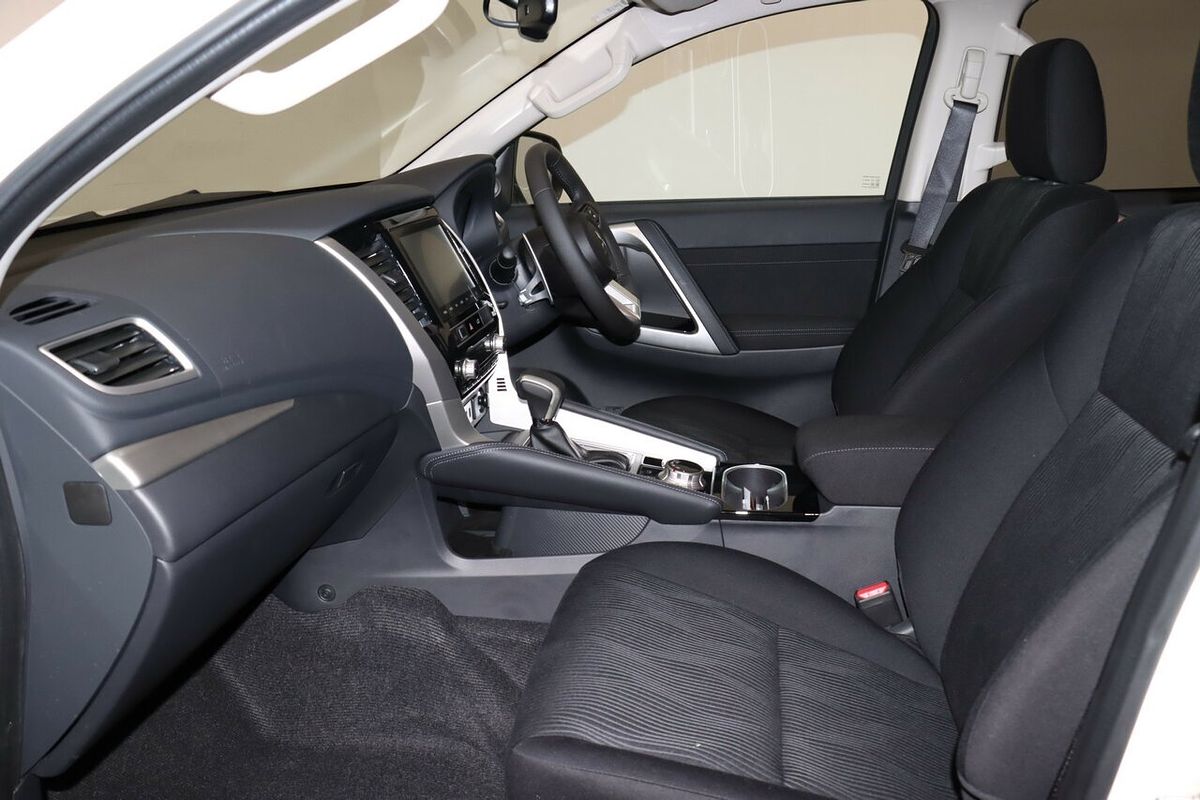 2024 Mitsubishi Pajero Sport GLS QG
