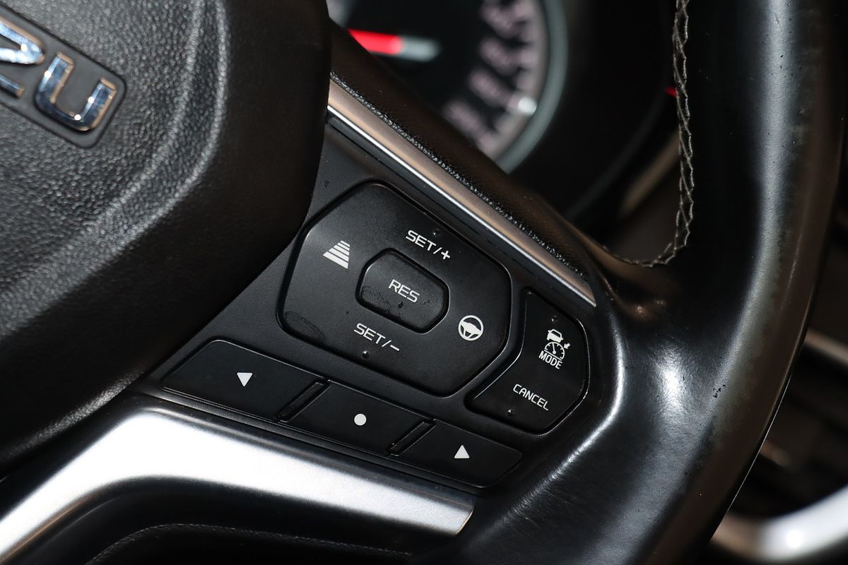 2021 Isuzu D-MAX X-TERRAIN 4X4