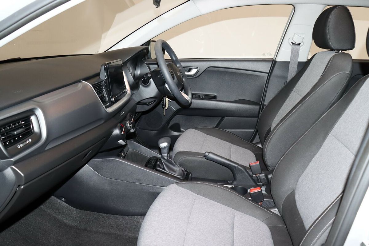 2024 Kia Stonic S YB