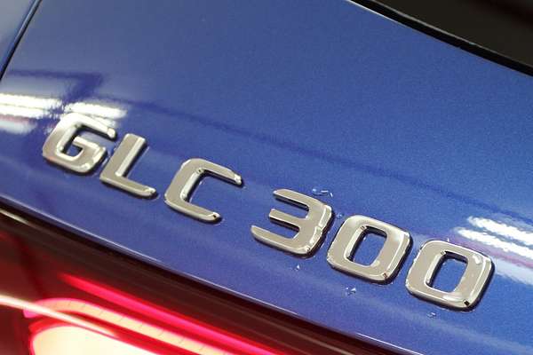 2025 Mercedes-Benz GLC-Class GLC300 X254