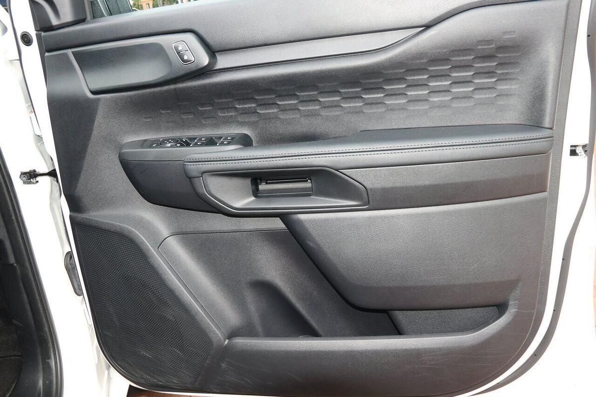 2024 Ford Everest Ambiente