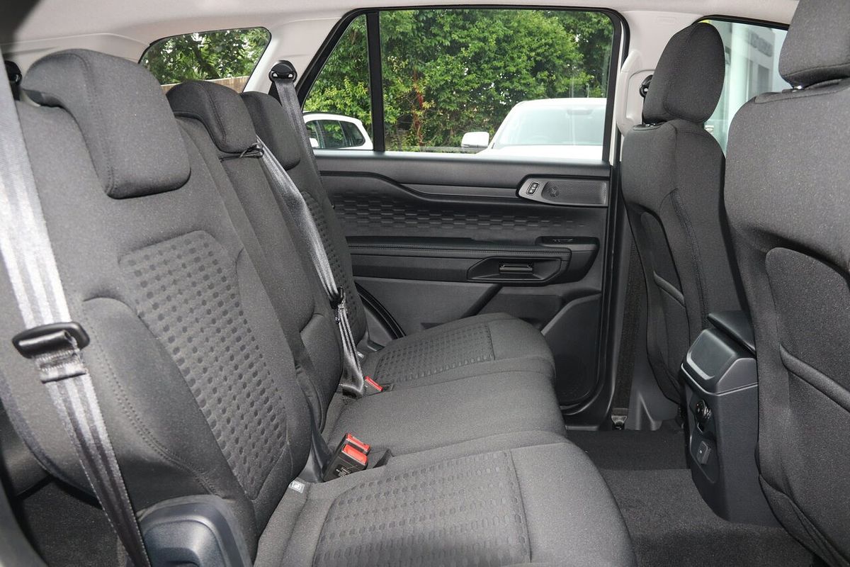 2024 Ford Everest Ambiente