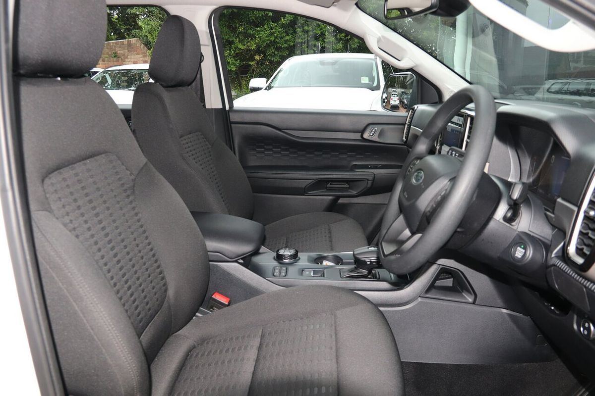 2024 Ford Everest Ambiente