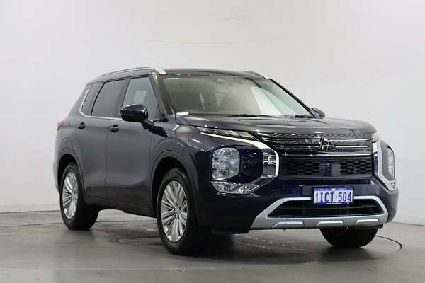 2023 Mitsubishi Outlander LS ZM