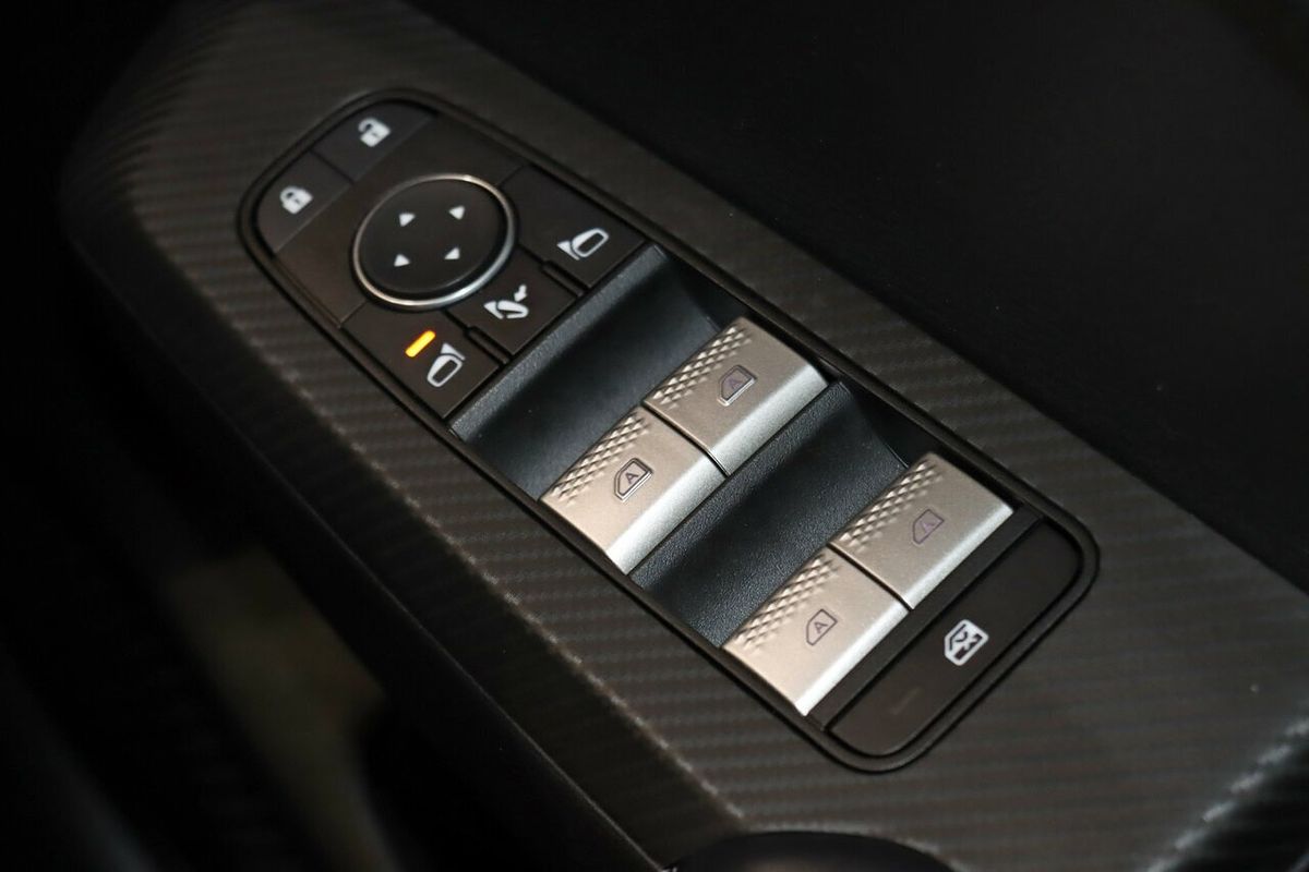 2023 Mitsubishi Outlander LS ZM