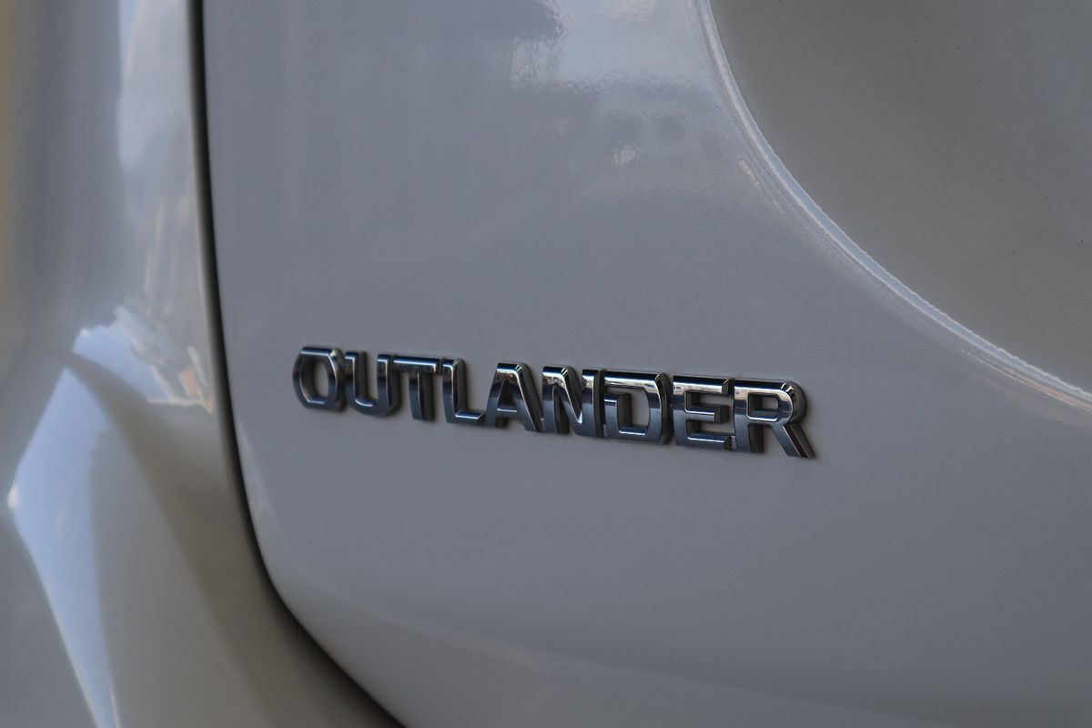 2019 Mitsubishi Outlander ES ZL