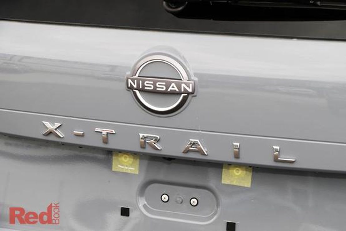 2025 Nissan X-TRAIL ST-L T33