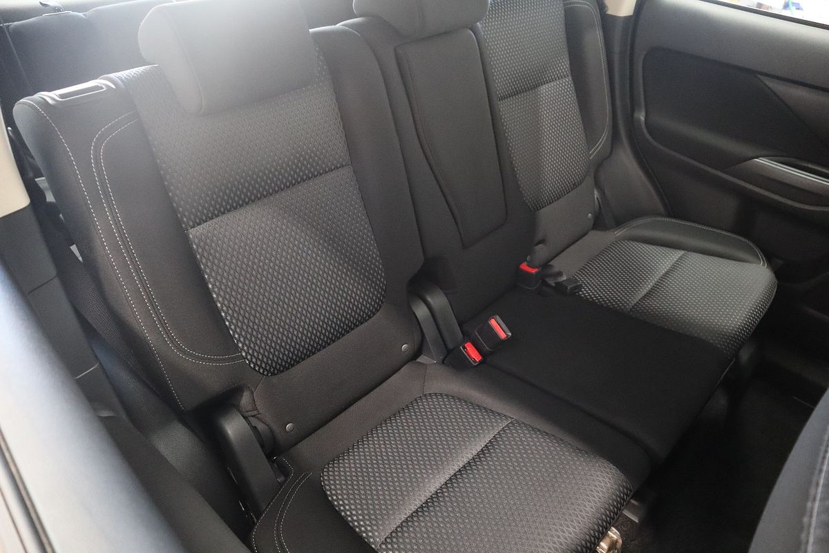 2019 Mitsubishi Outlander ES ZL