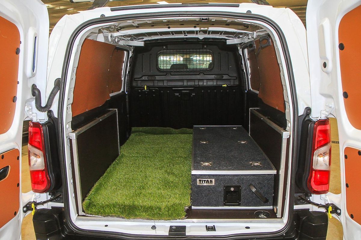 2021 Peugeot Partner City K9 LWB