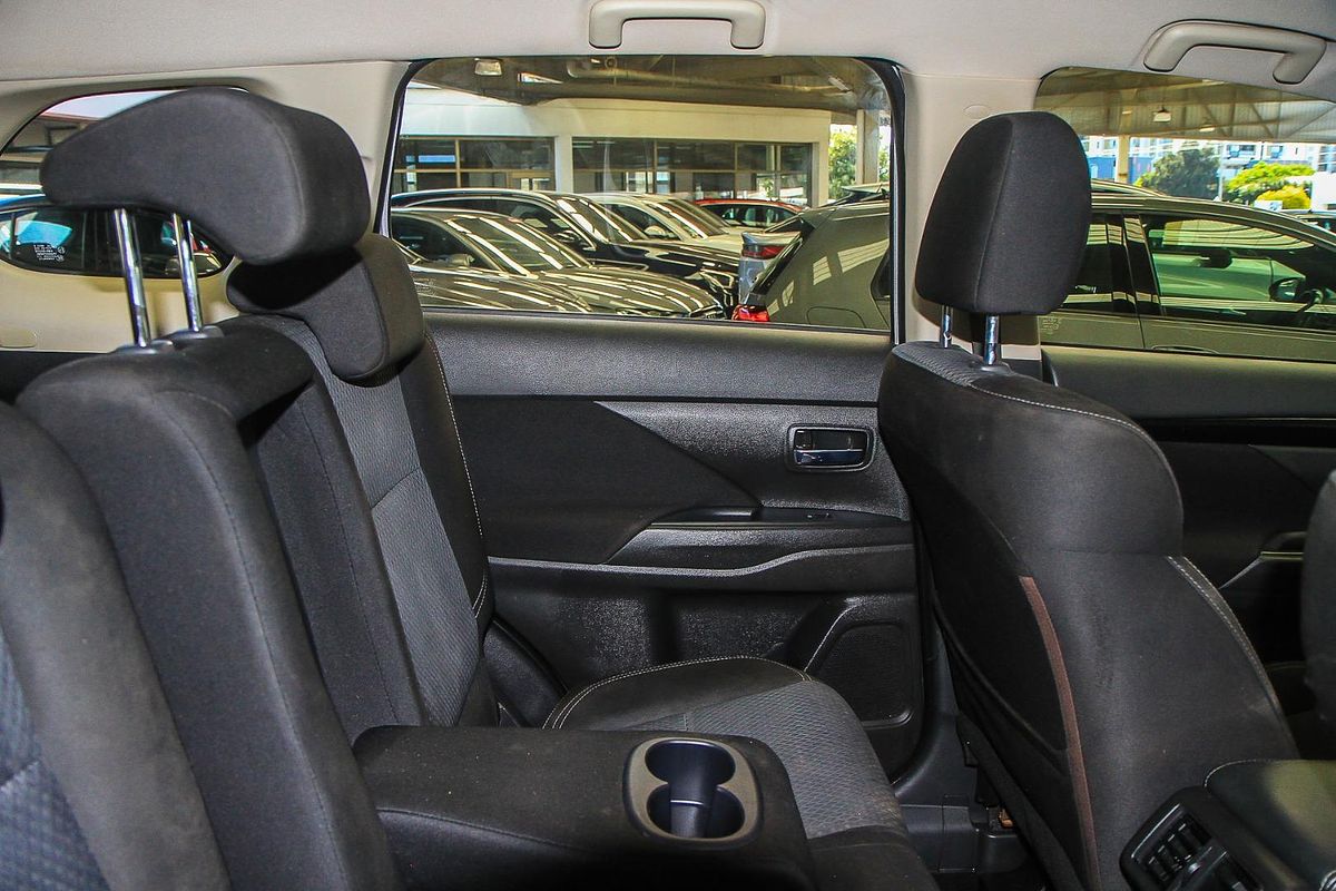 2019 Mitsubishi Outlander ES ZL