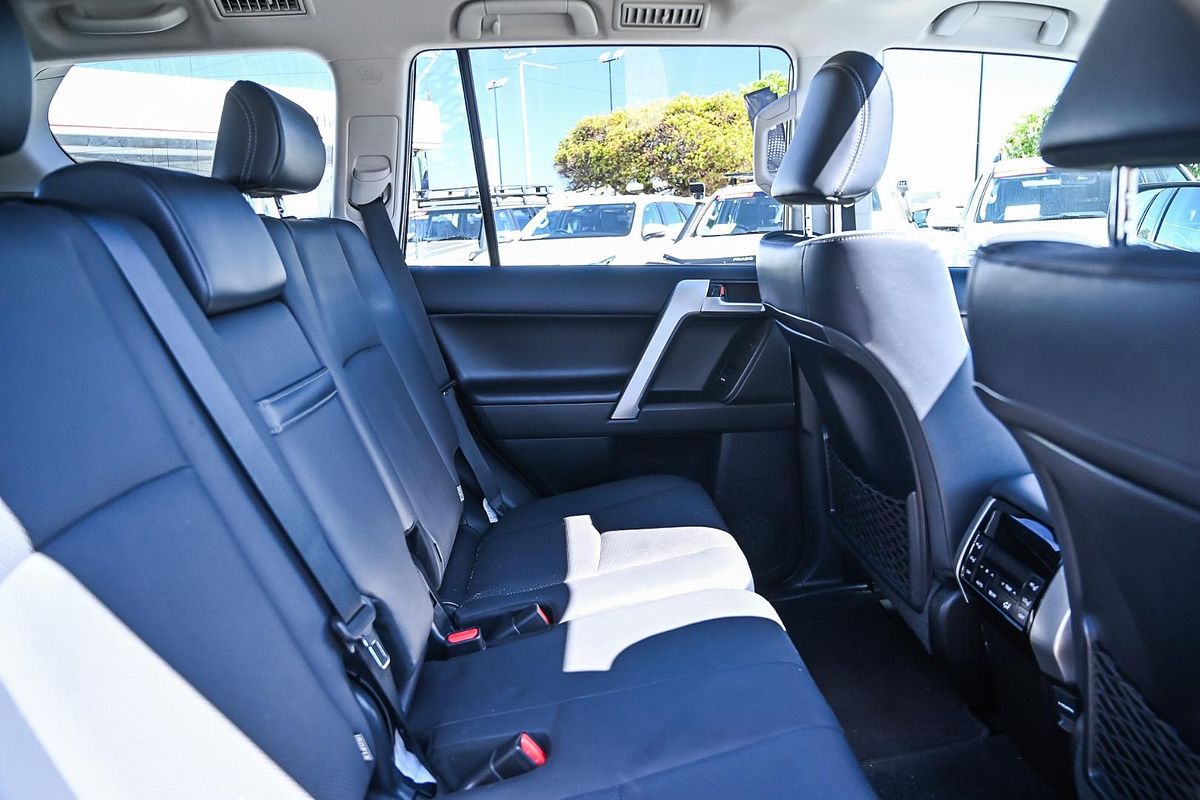 2023 Toyota Landcruiser Prado Kakadu GDJ150R
