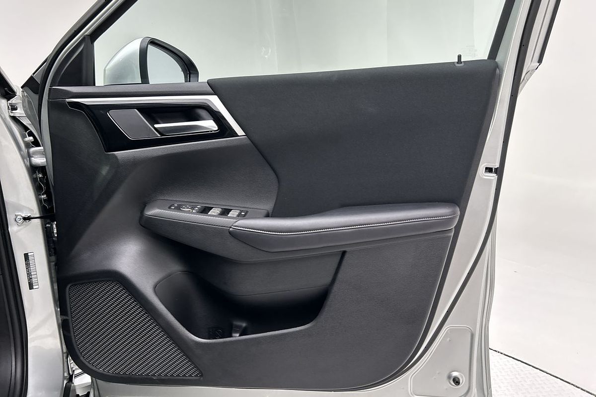 2024 Mitsubishi Outlander LS ZM