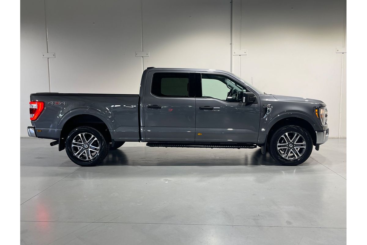 2023 Ford F-150 XLT  4X4 LWB