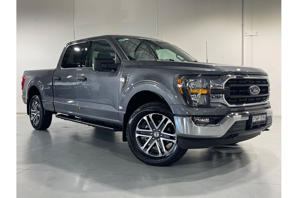 2023 Ford F-150 XLT  4X4 LWB