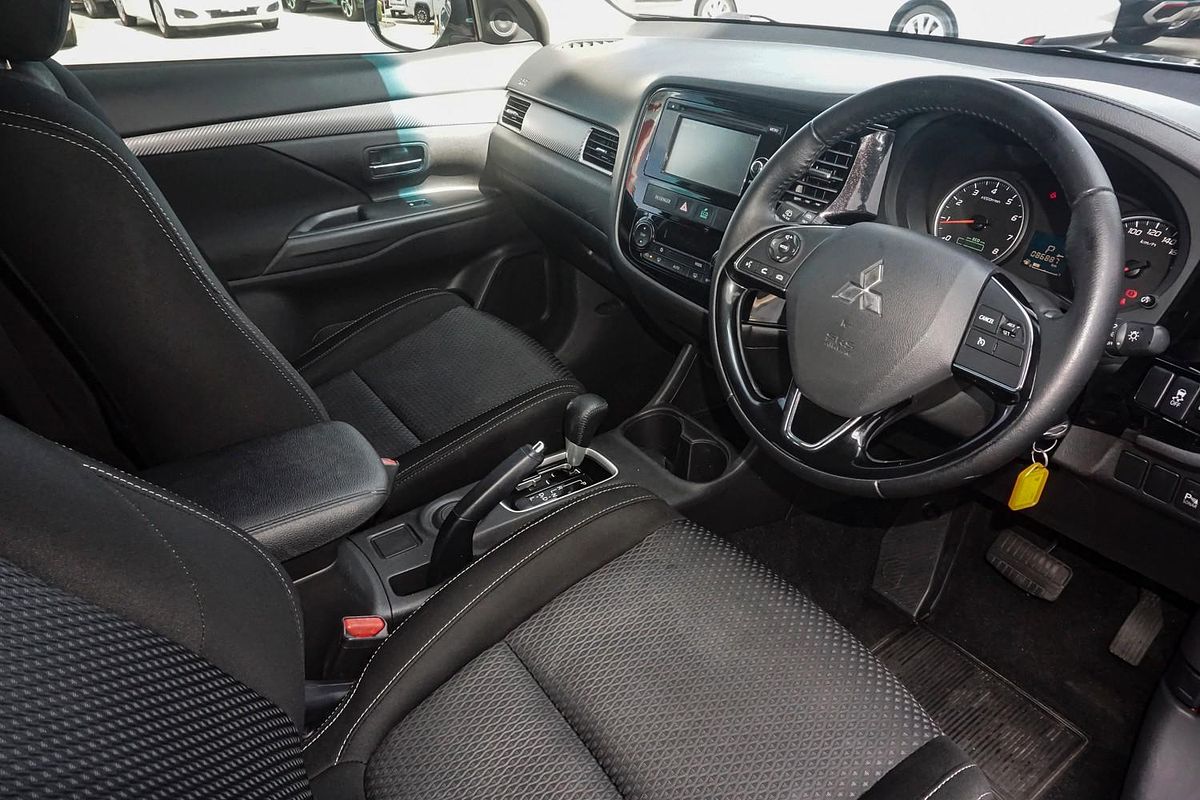 2016 Mitsubishi Outlander LS ZK