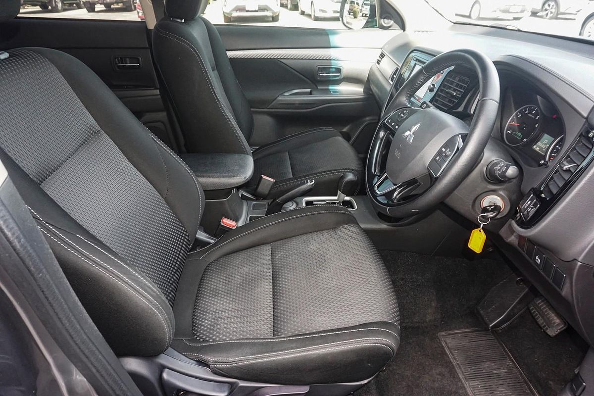 2016 Mitsubishi Outlander LS ZK
