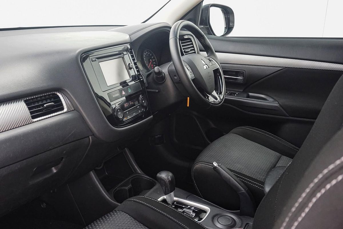 2016 Mitsubishi Outlander LS ZK