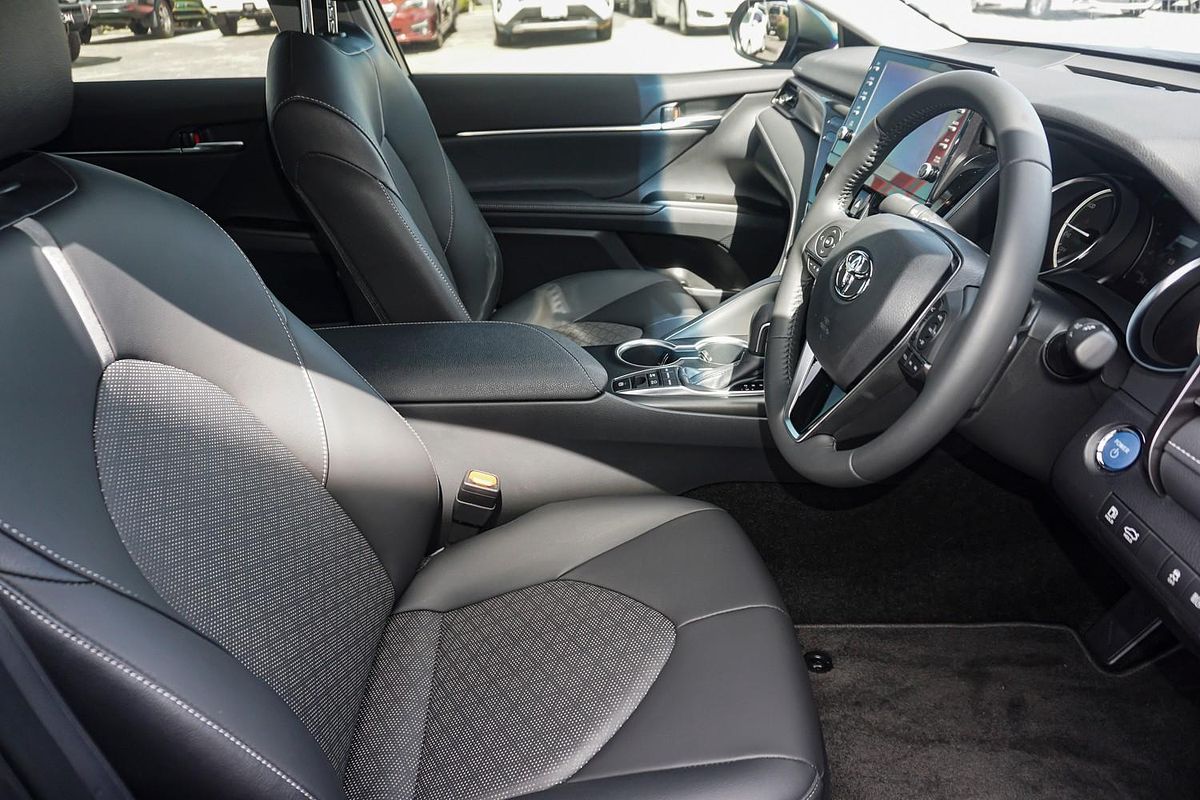 2023 Toyota Camry SX AXVH70R