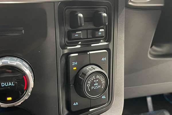 2023 Ford F-150 Lariat  4X4 LWB