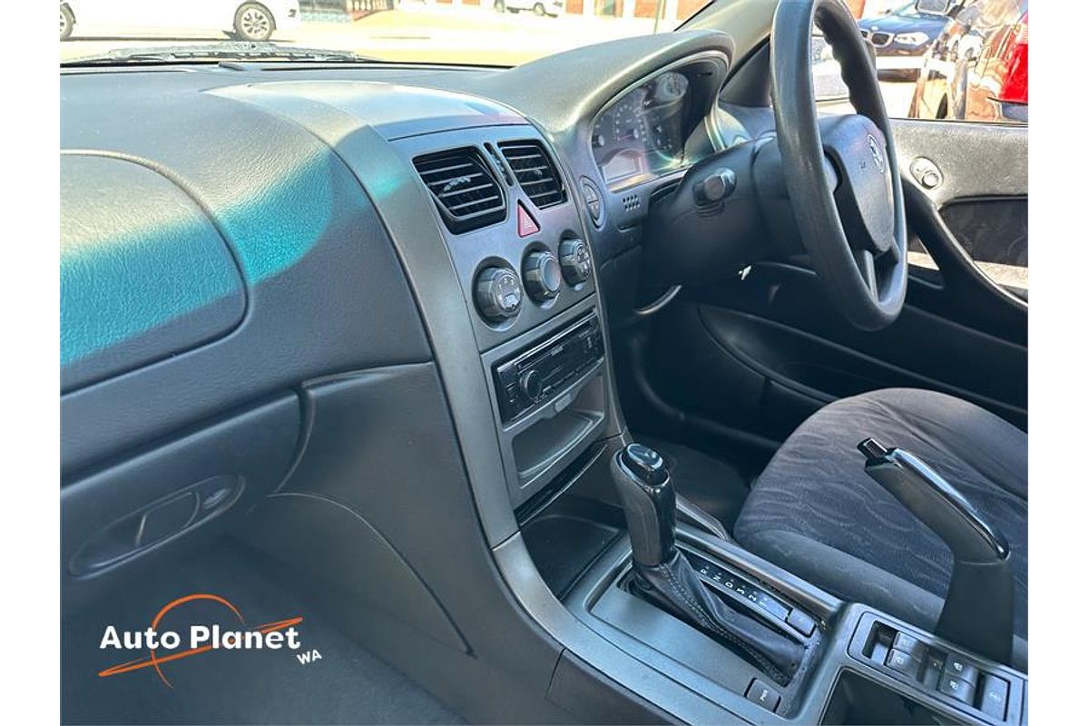 2002 Holden COMMODORE ACCLAIM VY