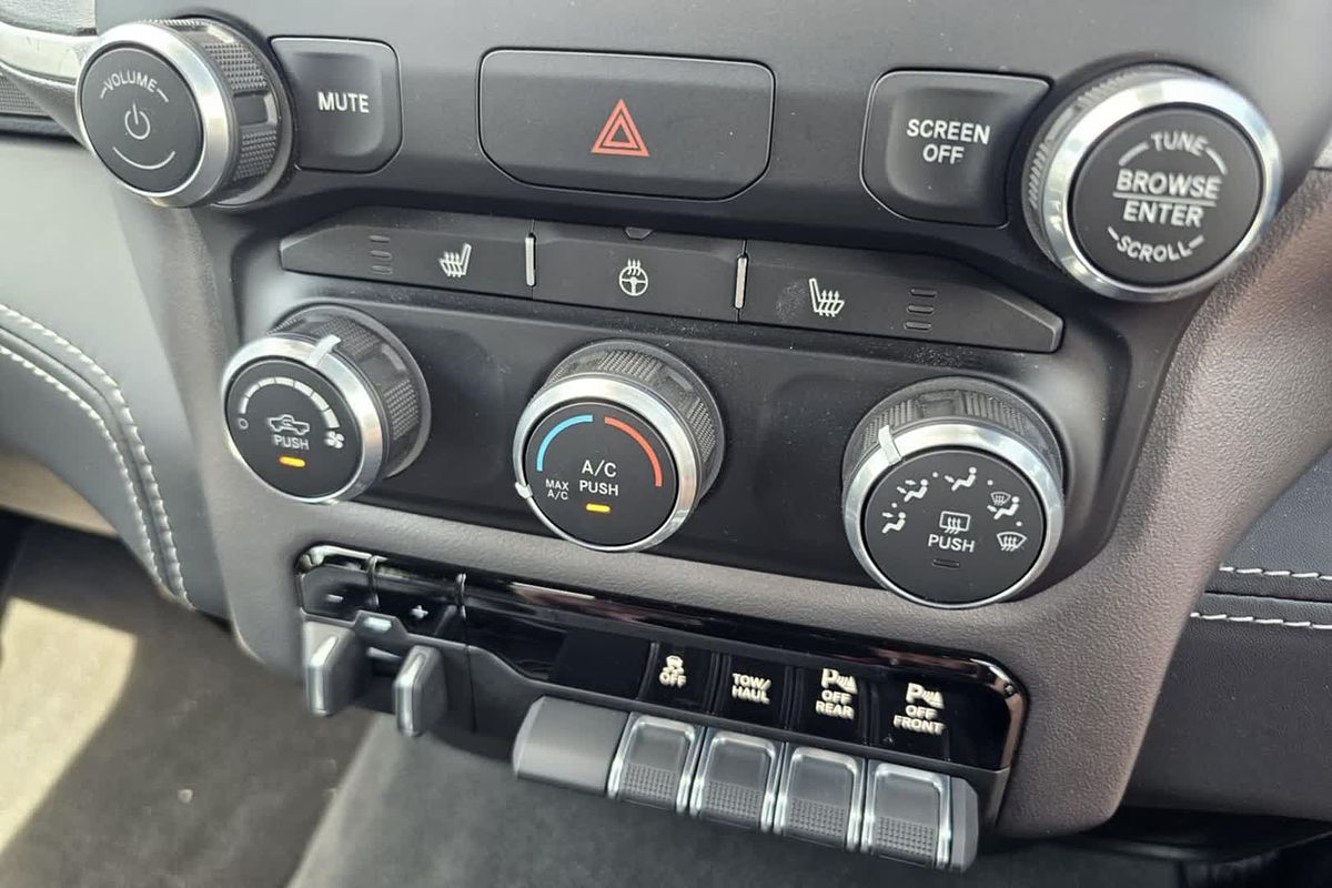 2023 RAM 1500 Big Horn DT 4X4 LWB