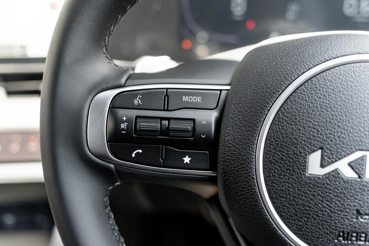 2025 Kia Sportage SX+ NQ5