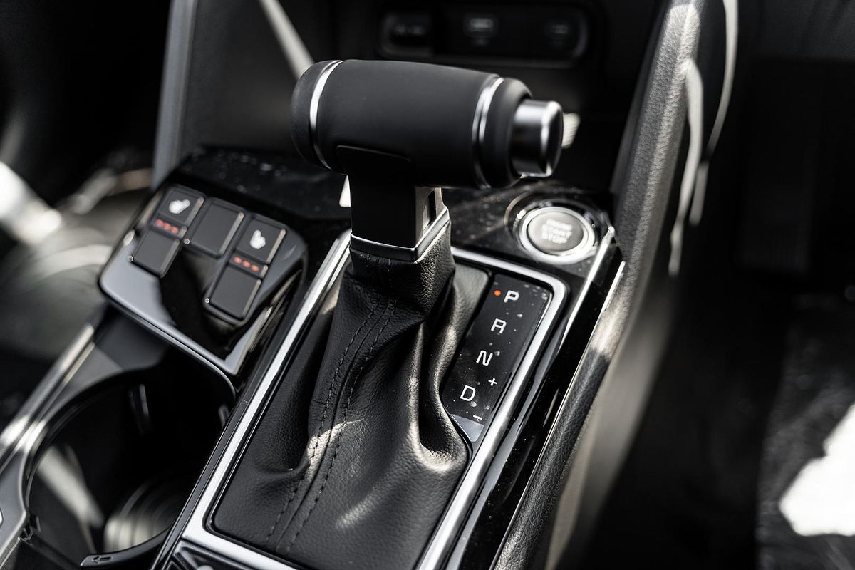 2025 Kia Sportage SX+ NQ5