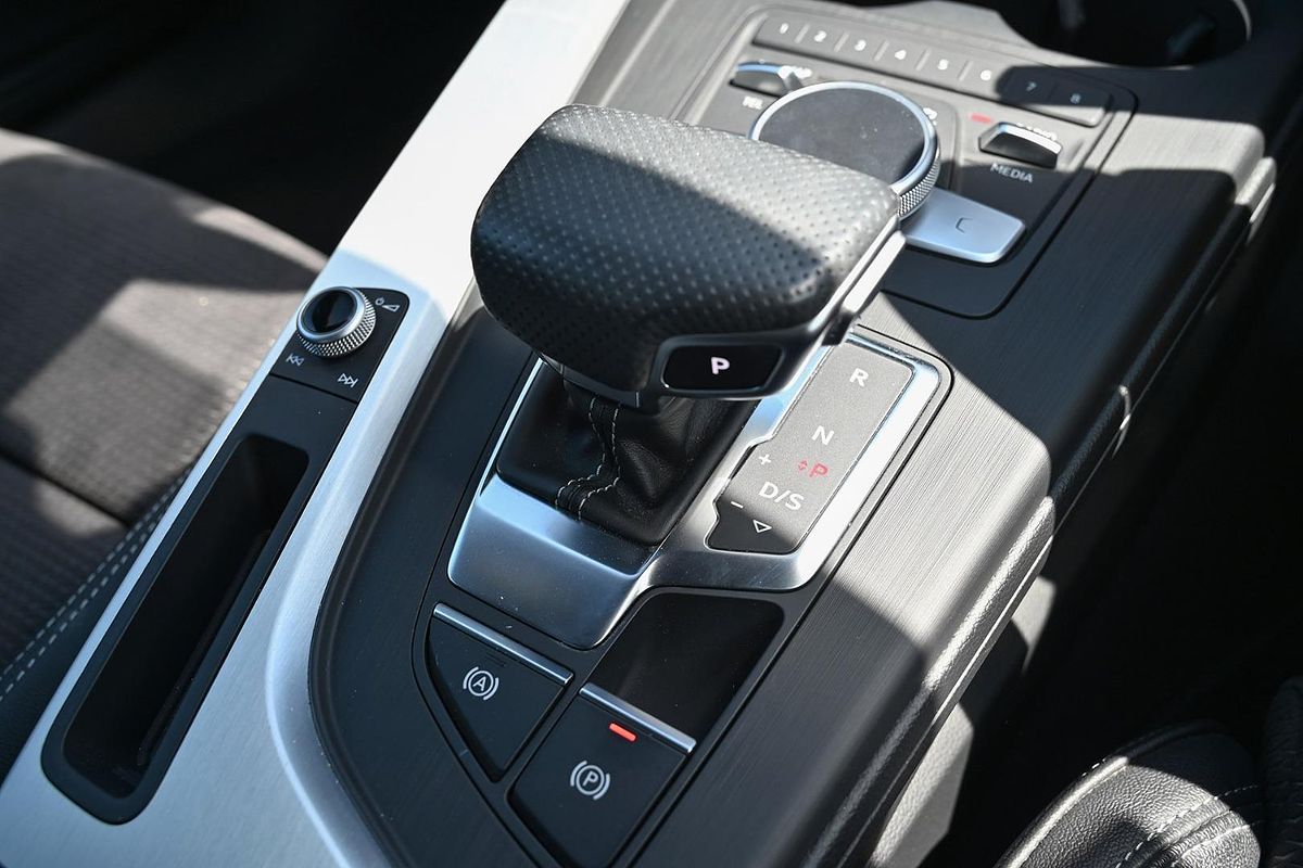 2017 Audi A4 S line B9