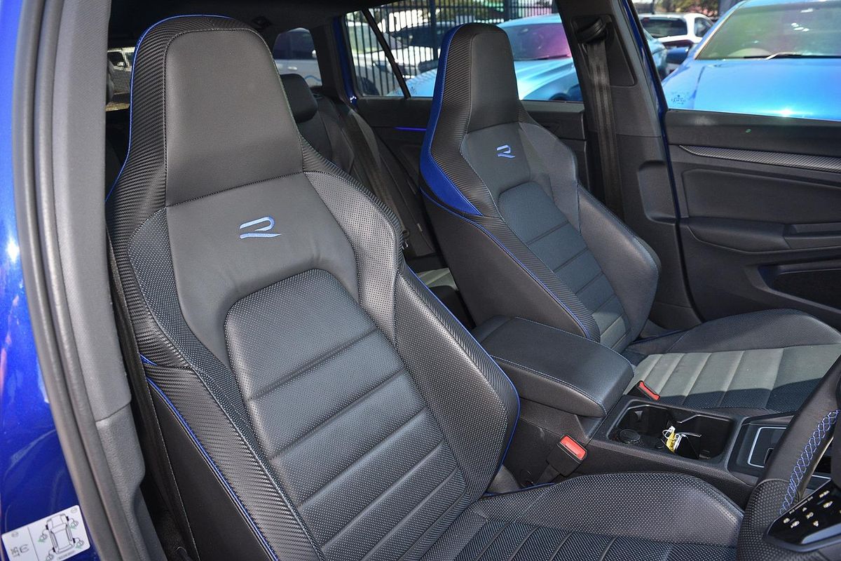 2022 Volkswagen Golf R 8