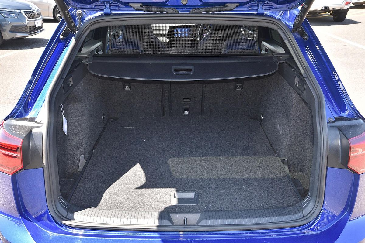 2022 Volkswagen Golf R 8