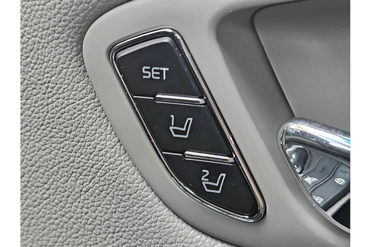 2017 Kia Carnival Platinum YP MY17