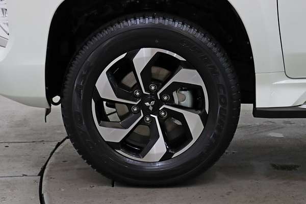 2024 Mitsubishi Pajero Sport GLS QG